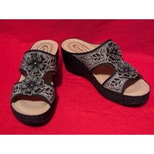 Atalina Women's Shoes Sz 7.5 Black Silver Beaded Leather Wedge Heel Sandals 38